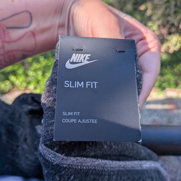 Nike Women's Black Sportswear Shorts - Picture 2 of 4